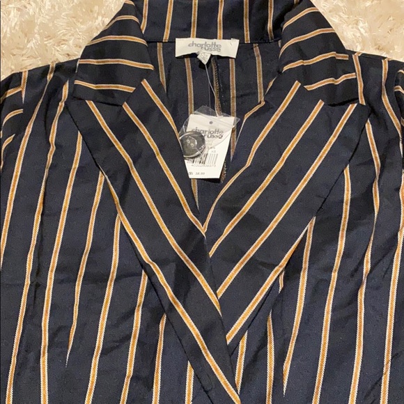 Charlotte Russe Trophy Blazer - Picture 3 of 3